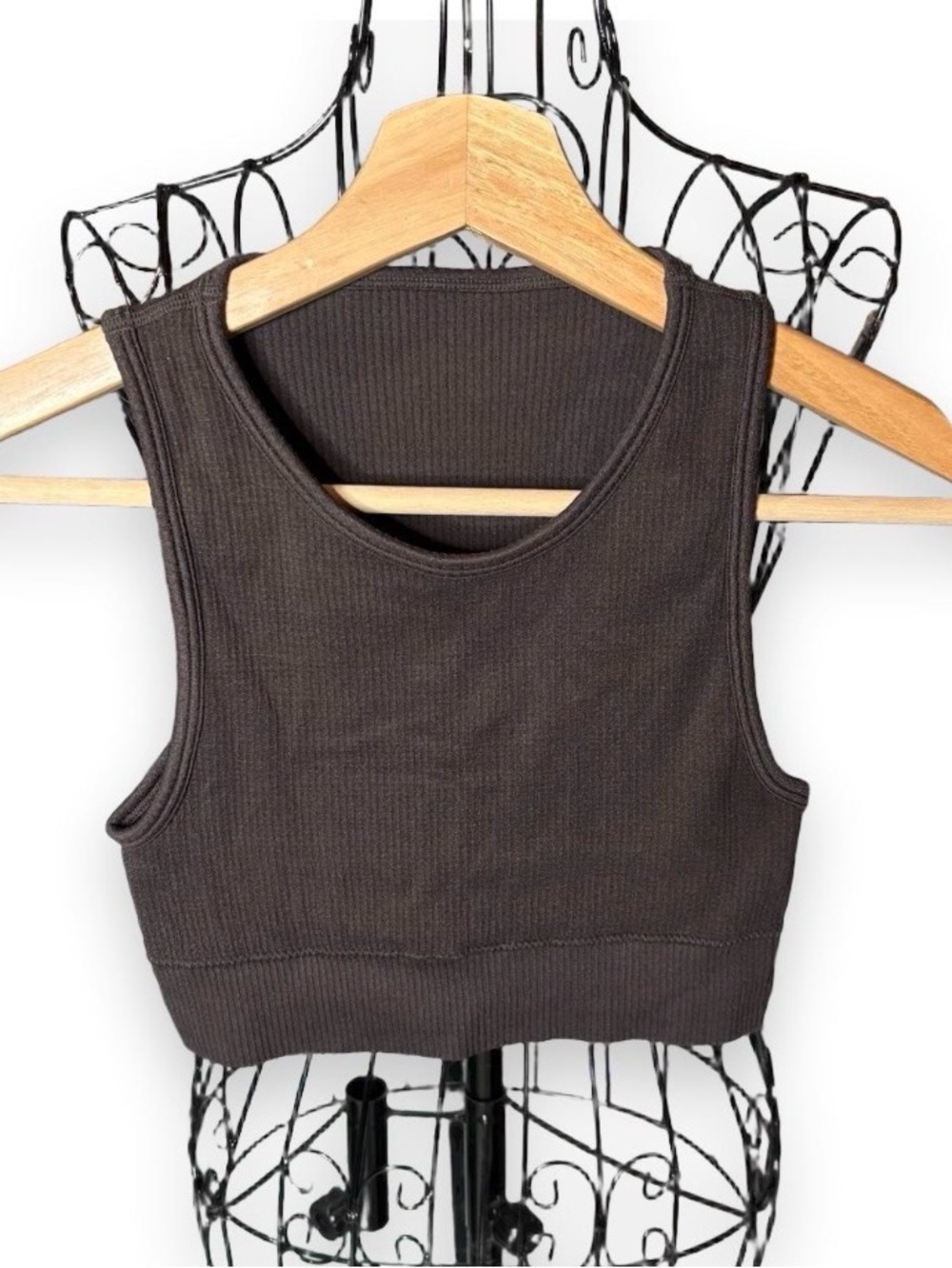 SKIMS Seamless Ribbed High Neck Crop Tank Top Dark Brown Espresso Size XXS/XS